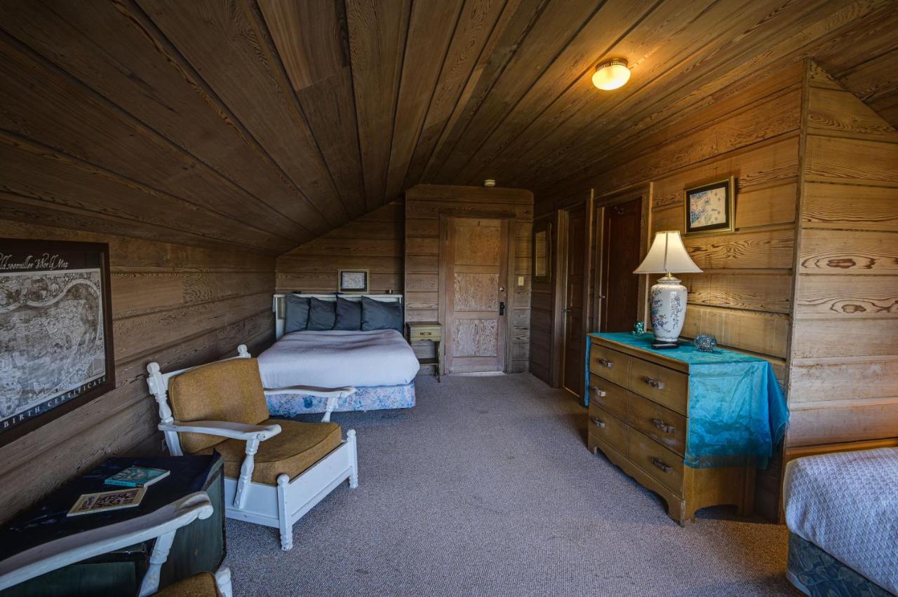 The Captains Quarters Fort Bragg Exterior photo